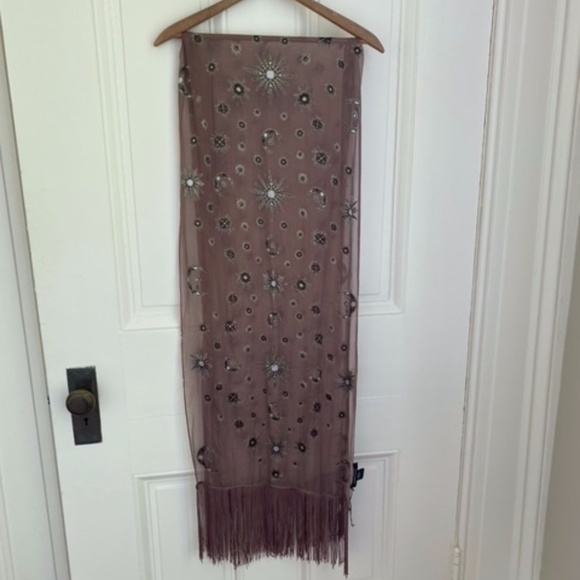 Nanette Lepore Accessories - NWOT Nanette Lepore Silk Scarf